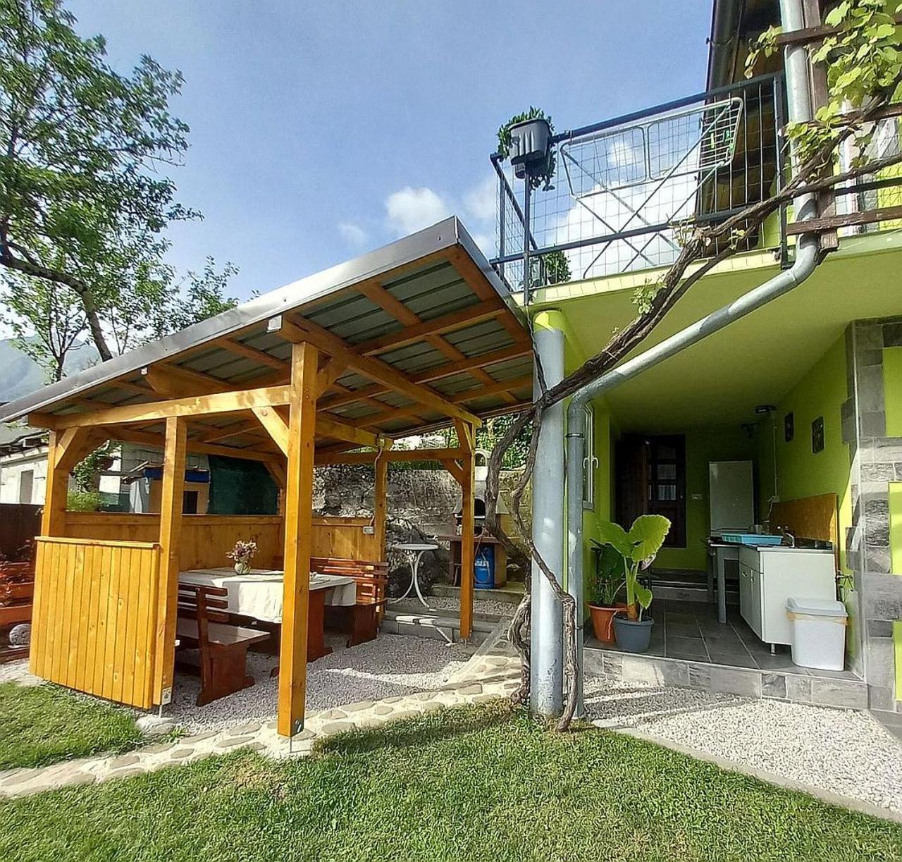 Krampez Hotel Кобарид Екстериор снимка
